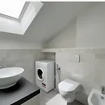 La Rondinella Comolake Apartment *